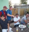 fanoušci přinesli F.Strakovi tatarák,ten jim zatleskal a... 